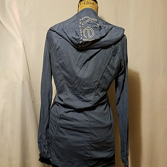 Calvin Klein longsleeve tees - Picture 2 of 7